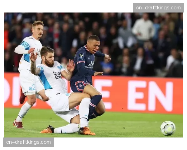 法国反兴奋剂机构对三名法甲球员进行突击药检，结果均呈阴性